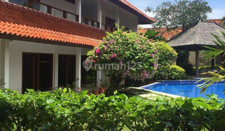 Dijual Cepat Villa di Jimbaran Goagong, Bali 1