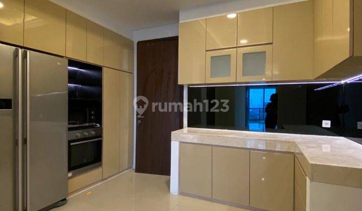 Disewakan Apartemen St Moritz 5br, Full Furnished Puri Indah 6