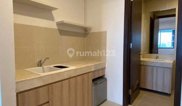 Disewakan Apartemen St Moritz 5br, Full Furnished Puri Indah 10