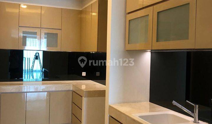 Disewakan Apartemen St Moritz 5br, Full Furnished Puri Indah 19