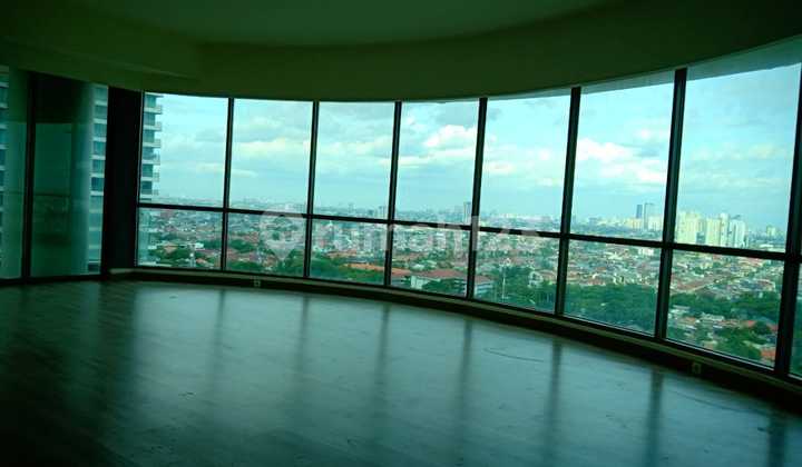 Dijual Apartemen St Moritz 5br, Semi Furnished Puri Indah 2