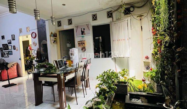 Dijual Rumah 2 Lantai di Yasmin 8