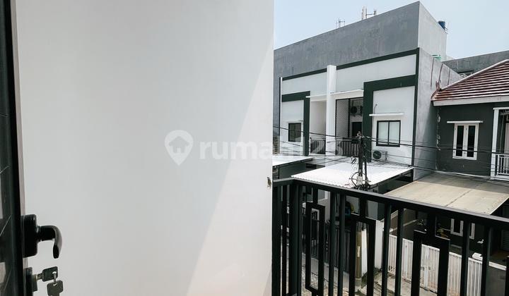 Rumah Siap Huni 2 Lantai New Brand di Harapan Indah