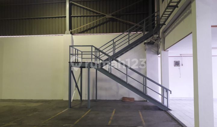 Warehouse Ready to Use Area 1108 M2 in Cikarang West Java Warehouse Ready to Use Area 1108 M2 in Cikarang West Java