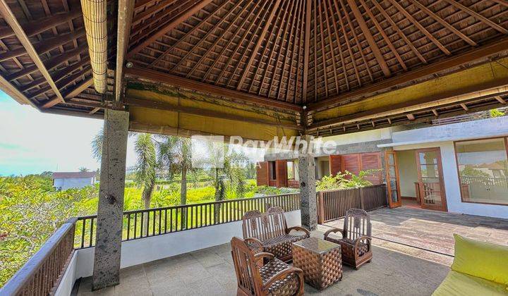 Modern Balinese Villa Offers A Luxurious Retreat In Kedungu.  1