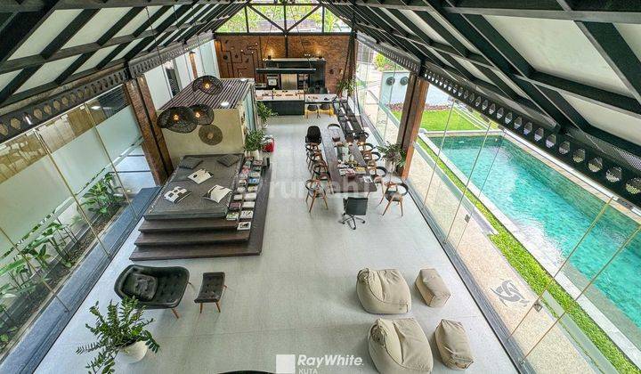 Leasehold Villa Modern Industrial Loft Style ,lokasi Strategis di Kerobokan 1