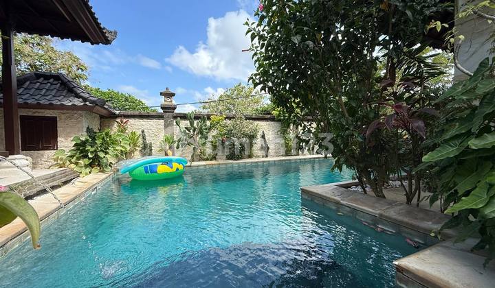 Exclusive Balinese Style Villa Close To Melasti Beach, Ungasan.