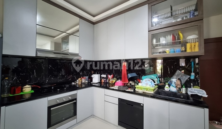 Dekat Jalan Utama Jual Rumah Modern Terawat Antasura, Denpasar Utara 2