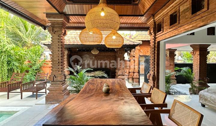 Charming Balinese-Style Villa Just 10 Minutes from Ubud Palace Charming Balinese-Style Villa Just 10 Minutes from Ubud Palace