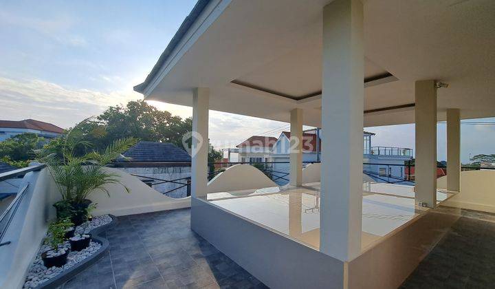 Rumah Baru Dengan Ocean View di Jalan Toya Ning, Badung