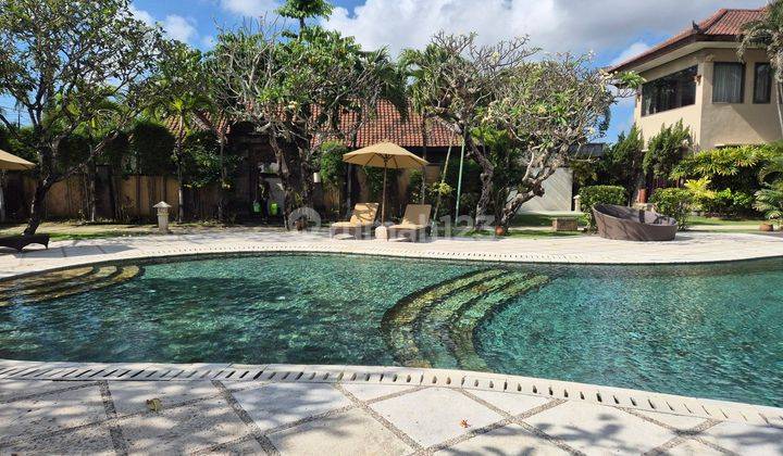 Land Bonus Villa Compound For Sale In Heart Of Seminyak. 2