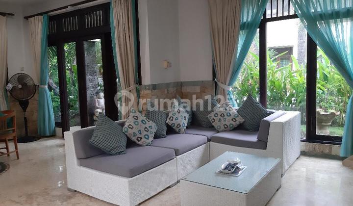 Villa 4 Kamar Tidur Dijual Lokasi Dalam Komplek di Kuta , Bali Villa 4 Kamar Tidur Dijual Lokasi Dalam Komplek di Kuta , Bali