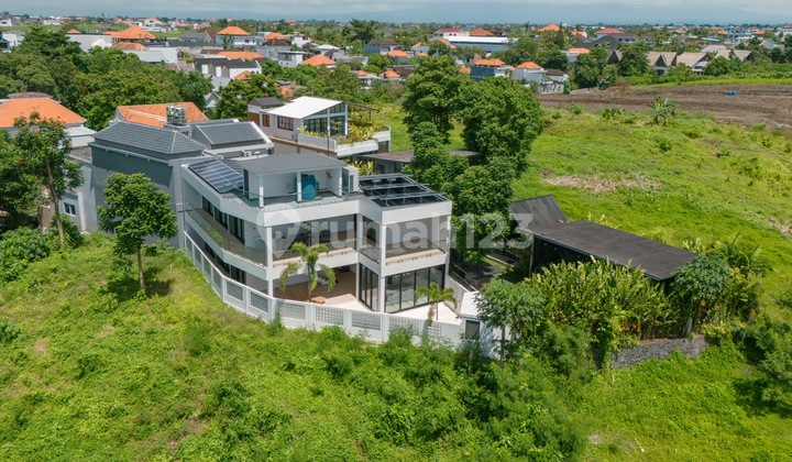 Luxury Solar-Powered Smart Villa For Sale Tumbak Bayuh - Canggu, Bali Luxury Solar-Powered Smart Villa For Sale Tumbak Bayuh - Canggu, Bali