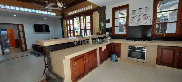 Villa For Sale, Suitable For Retirees At Sekuta Sanur. Bali 18