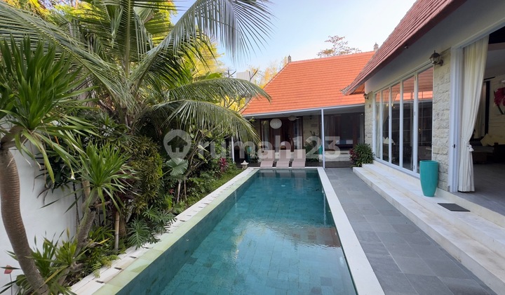 Murah! Dijual Villa 4 Kamar Tidur Lokasi Umalas Bumbak Murah! Dijual Villa 4 Kamar Tidur Lokasi Umalas Bumbak