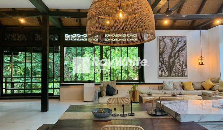 Exoctic Javanese Villa Jungle And River View In Bali 2