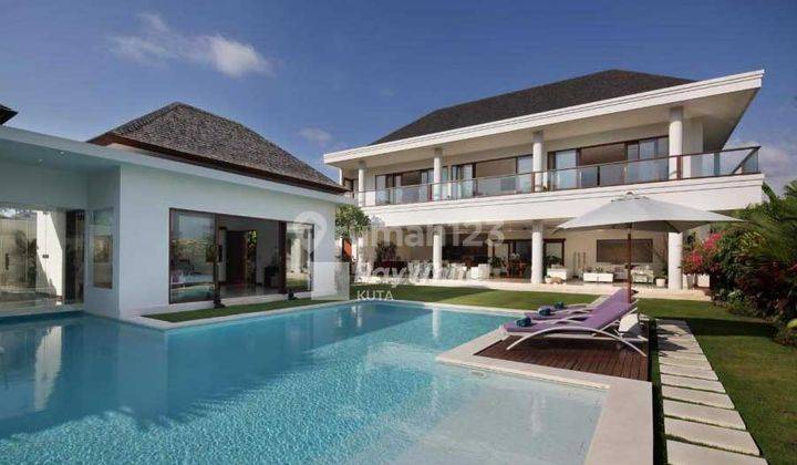 Luxury Villa Close To The Beach At Kayutulang, Canggu, Bali 1