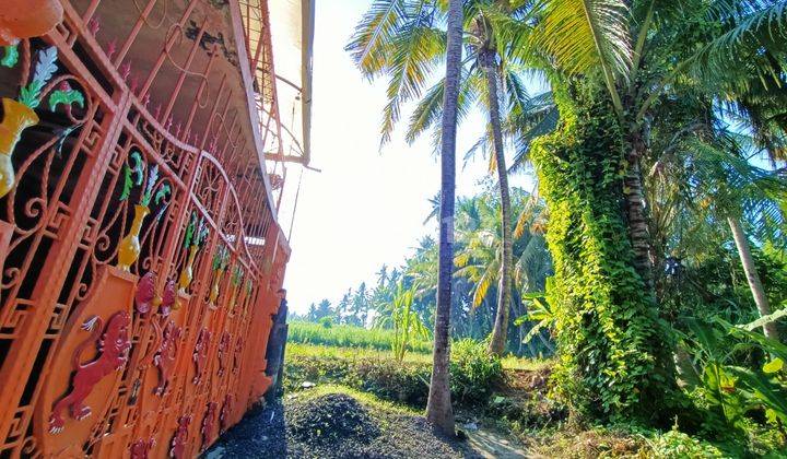 Unique Villa Located In Surfer Paradise In Keramas, Gianyar, Bali 10