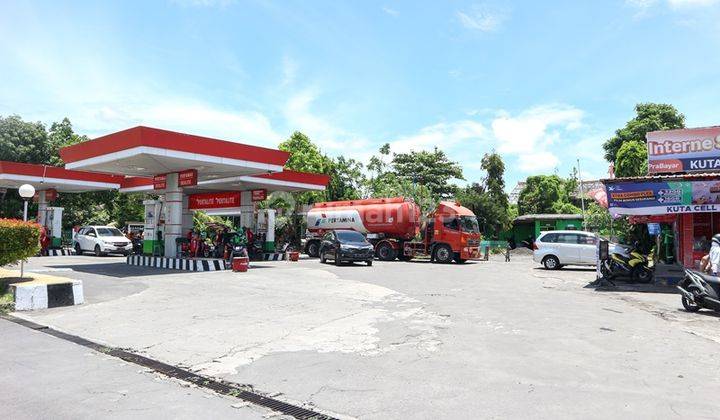 Tanah Hook Dan Pom Bensin di Jalan Utama Raya Kuta, Dekat Sunset Road, Bali 7