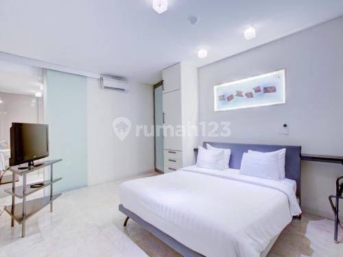 2 BR Apartment Furama Seminyak Beachfront, Bali 18