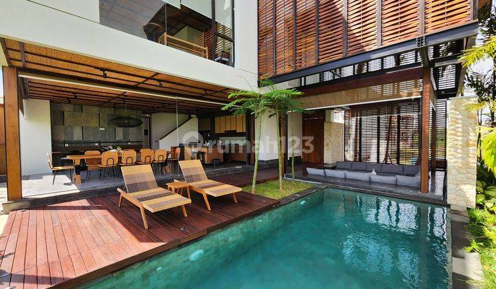 5 BR Luxury Villa In Canggu, Bali 1