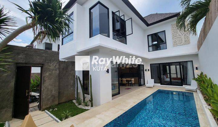 Newly Renovated Tropical Villa At One Gate System Jimbaran, Bali 1