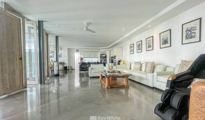 Villa Hak Milik Dekat Ke Pantai Seminyak, Bali 5