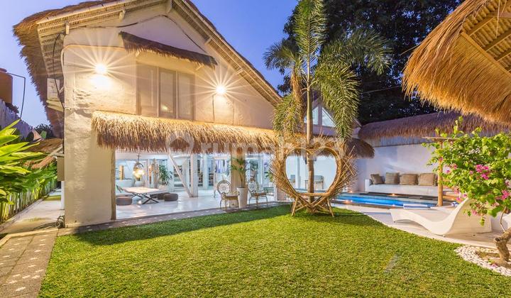 *4-bedroom* Villa In *cemagi* For Lease 