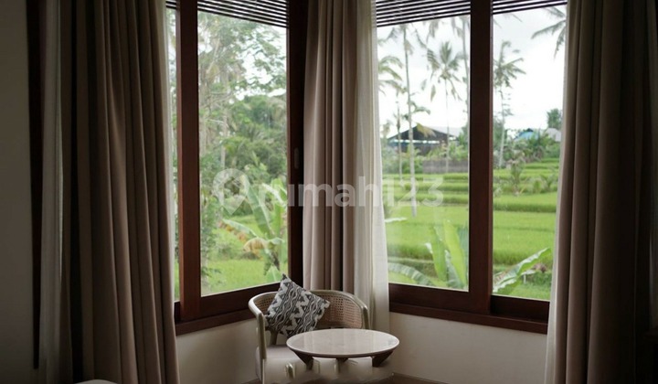 Villa dengan Pemandangan Sawah di Ubud