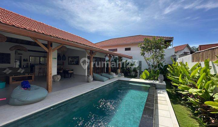 Beautiful Tropicale Villa In Padang-padang Beach  1