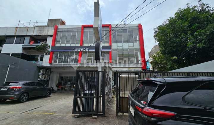 Ruko 3 Lantai Siap Pakai di Cipulir Jakarta Selatan 1