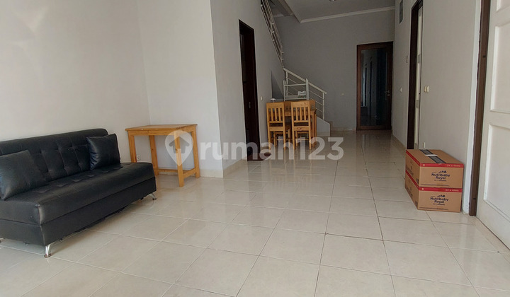 Cluster Newton Gading Serpong 7x18, SHM, Semi Furnished 2