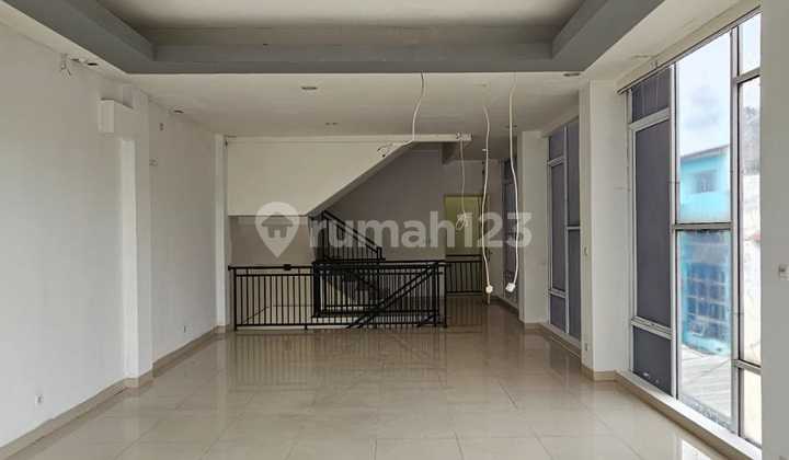 Ruko 3 Lantai Siap Pakai di Cipulir Jakarta Selatan 2