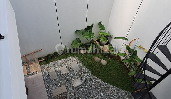 Brand New House Nusa Loka Bsd City, SHM, Type Master 2