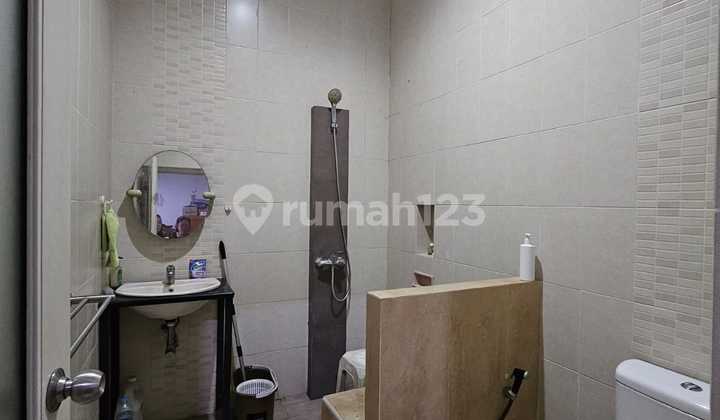 Komplek Victoria Park Residence Karawaci, SHM, Semi Furnished 2