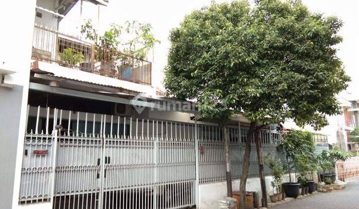 Rumah Tengah Kota Kelengan 1