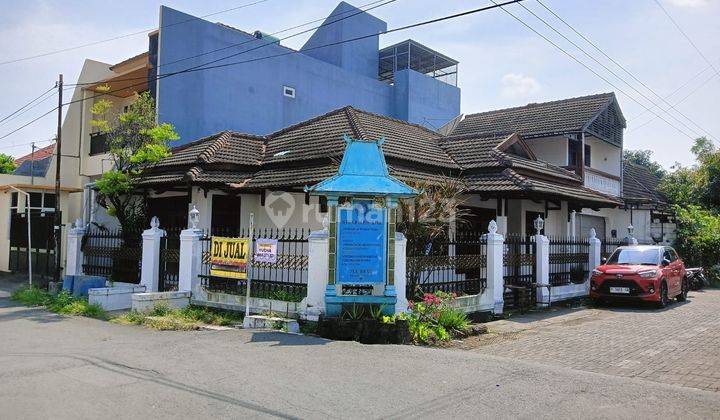 Rumah Hook Tengah Kota Tirtyoso Semarang Timur 1