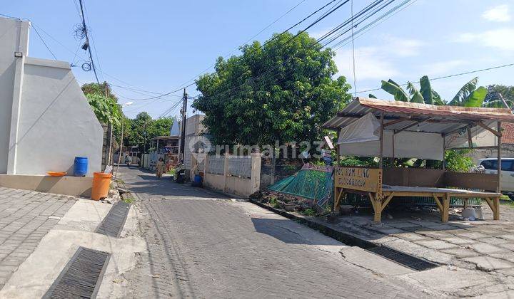 Rumah Bagus Siap Huni Belakang Polsek Pedurungan 2