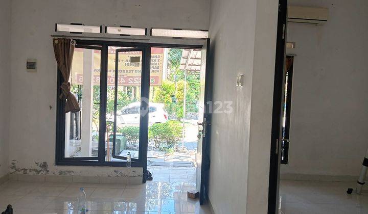 ruang tamu rumah siap huni tamansari majapahit