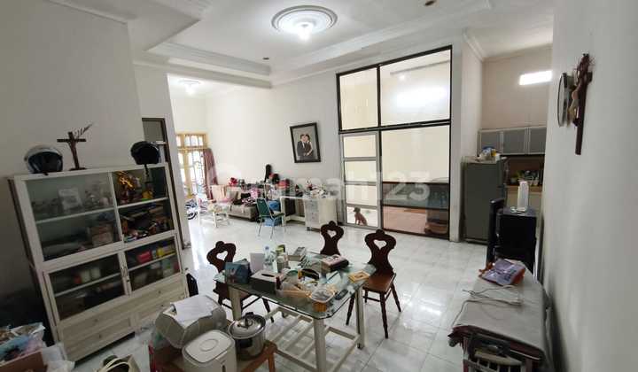 Move-In Ready House, Flood-Free, on Jalan Singa Kalicari, 50 Meters from Supriyadi, Quiet Neighborhood 2