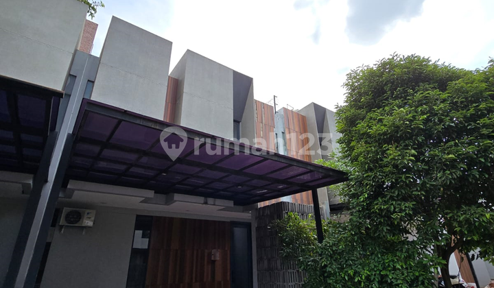 Rumah Minimalis bagus 2 lantai siap huni di Bintaro sektor 9 0244