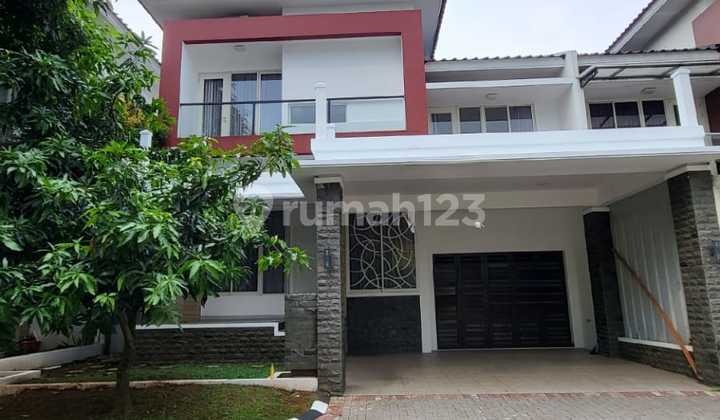 Rumah bagus hommy 2,5 lantai di Bintaro siap huni SC0020 T