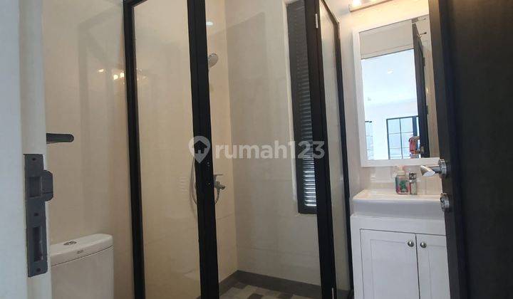 Rumah Cantik Berkualitas di River Park Sektor 8 Bintaro Fn 9734 m 9