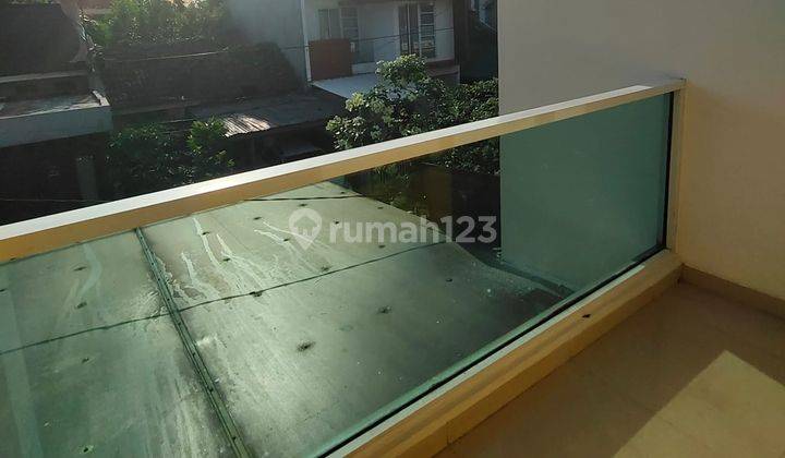 Dijual Rumah Bagus 2 Lantai Terawat di Graha Raya Bintaro Jaya Am13214 2