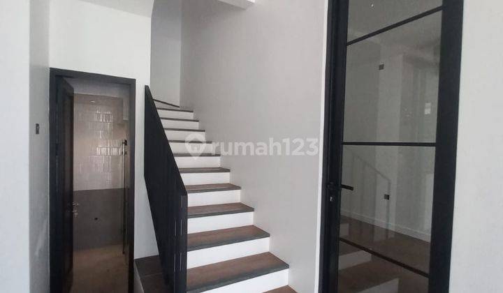 Rumah Modern Dijual Hook Hadap Utara di Discovery Bintaro Sc13145 2