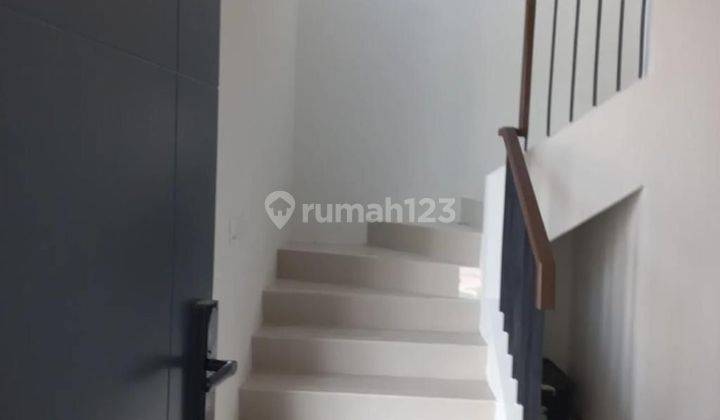 Dijual Rumah Samping Raman di Melia Hyra Graha Raya, Tangerang Selatan 13721sc Sg 2