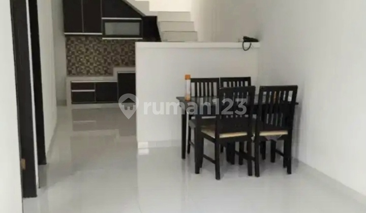 DIJUAL RUMAH BAGUS SUDAH RENOV DI GRAHA RAYA BINTARO Y