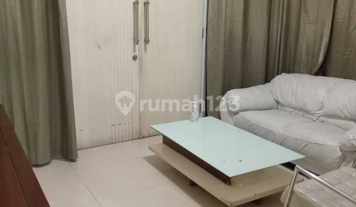 Rumah Nyaman di Lokasi Strategis Bintaro 2,5 Lantai Siap Huni Sp0347 T