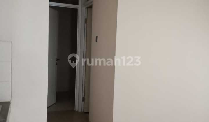 Spacious House in Bintaro with Swimming Pool, 2 Floors, Ready to Occupy Sp0393 T 2