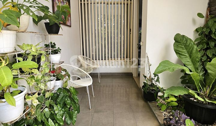 Rumah Cantik dan Bagus di Dalam Cluster Bintaro Sektor 7 Sp0375 T
